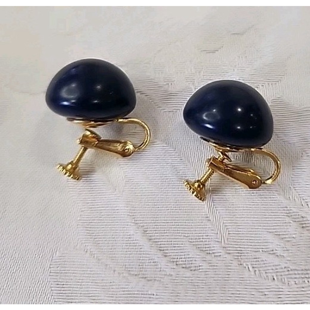 Vintage Marvella Gold Tone Navy Blue Clip On Earrings
